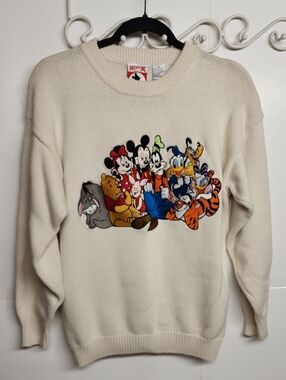 Vintage Disney Mickey & Friends Cream Crewneck Sweater with Classic Characters M